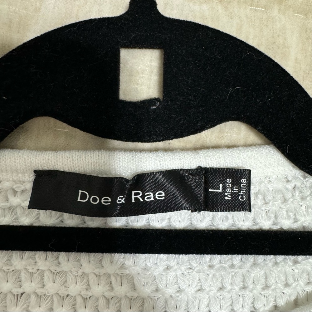 Doe + Rae White top - Picture 4 of 7